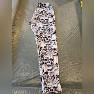 Butter soft Skull leggings size 2x